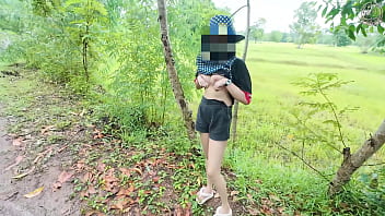 Em Gái Việt Dạo Phố Khoe Lồn Non Mọng Nước, Tiếng Rên ướt át Nghe Là Muốn địt Ngay